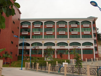 學(xué)校環(huán)境