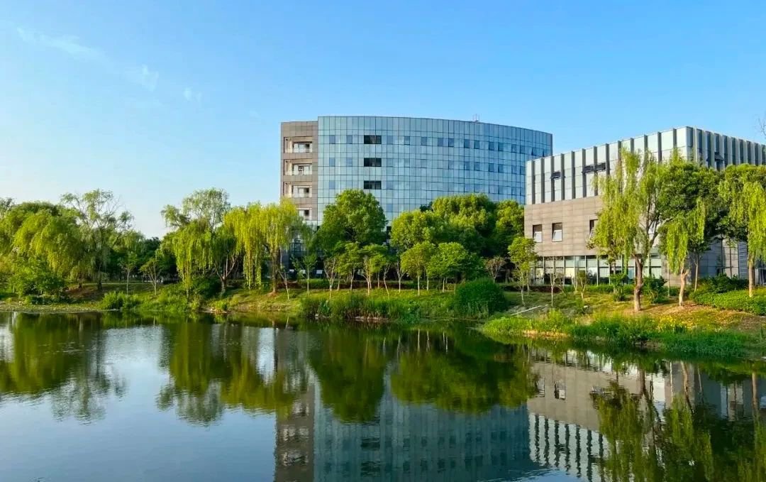 林國榮學校